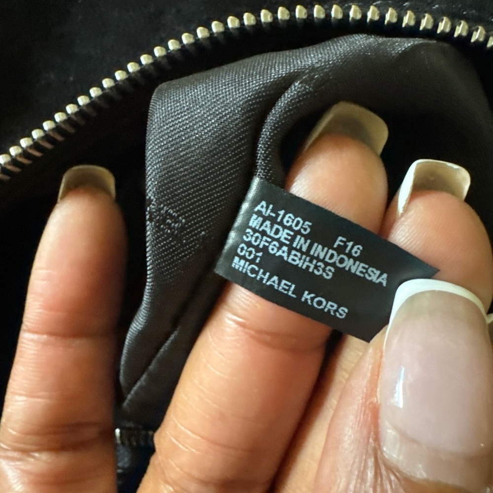 Michael Kors Black Crossbody Bag - Picture 9 of 9